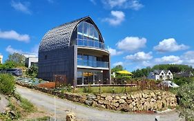 La Boite A Coucou, Appartement Pour 6 Personnes, Avec Jardin , Vue Mer, A 400 M De La Plage Pors Mabo